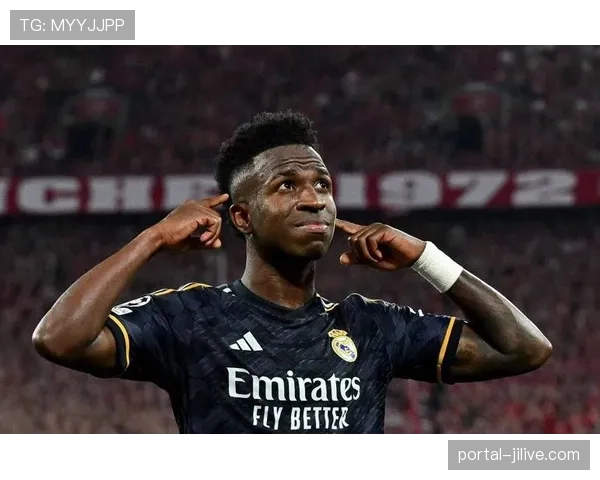 斯特林转会传闻升温 沙特豪门欲高薪引进英星 斯特林转会传闻升温 沙特豪门欲高薪引进英星