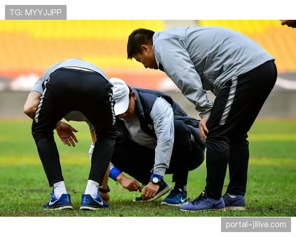 雨中激战,天津津门虎主场草皮排水系统经受考验 雨中激战,天津津门虎主场草皮排水系统经受考验