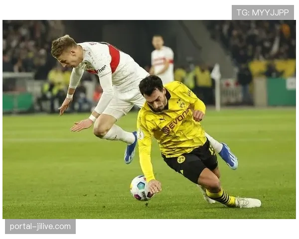 半场战报:斯图加特1-0领先沃尔夫斯堡,吉拉西破门 半场战报:斯图加特1-0领先沃尔夫斯堡,吉拉西破门